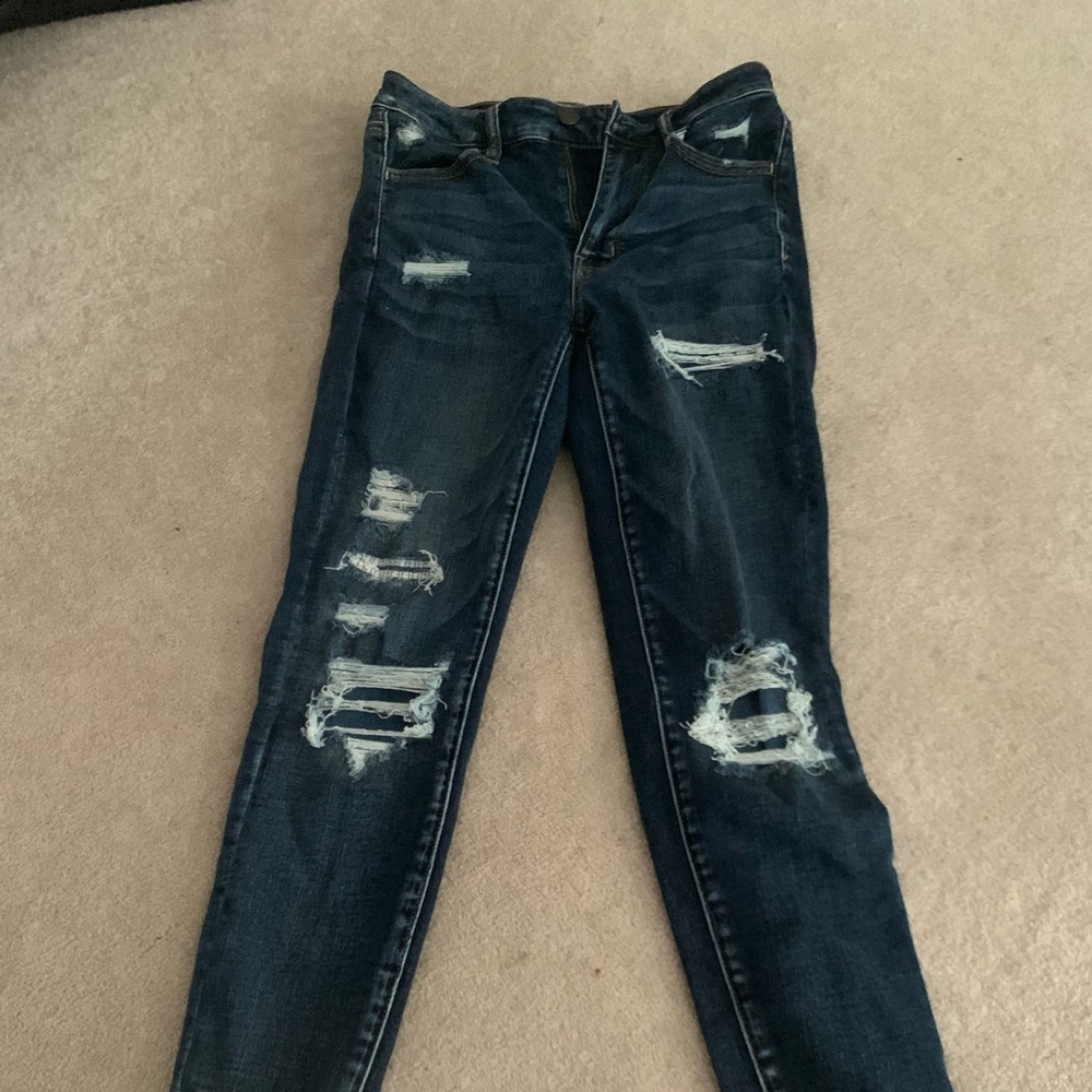Size 6 Strechy American Eagle jeans